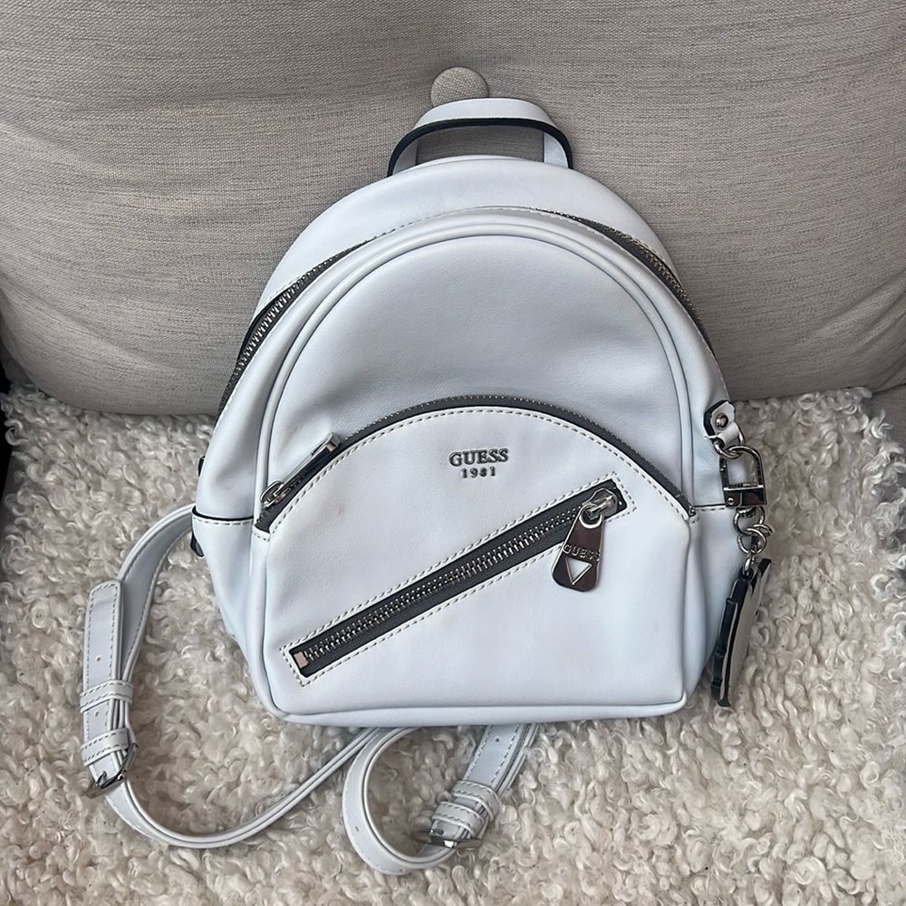 GUESS MINI BACKPACK